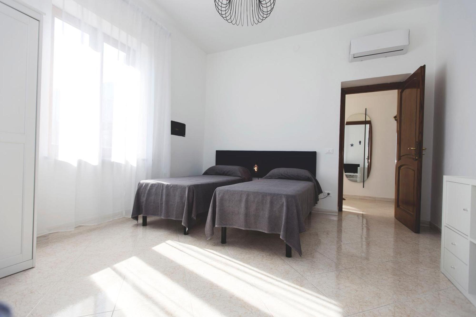 Brecchembe - Holiday Home In The Center Of Lacco Ameno Lacco Ameno  Ngoại thất bức ảnh